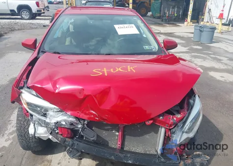 2016 Toyota Corolla Le z USA, uszkodzony, nr VIN 2T1BURHE9GC576011